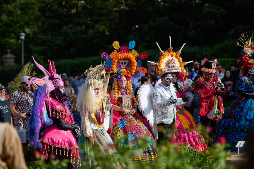 Día de los Muertos Parade