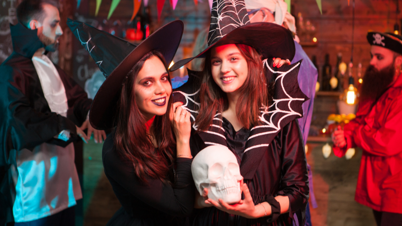 Members-Only: Boo-Tanical Bash