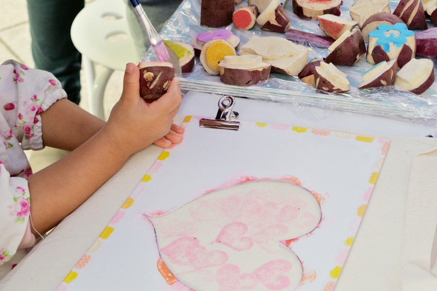 Girls Nature Workshop: Stamping Around